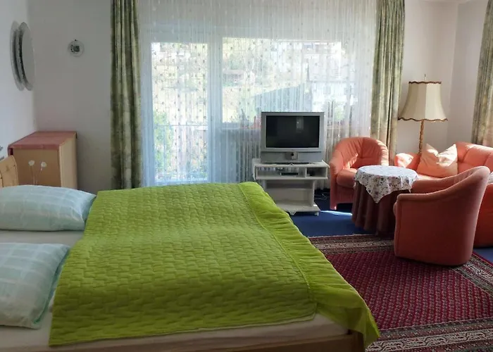 بيت ضيافة Karina 3*